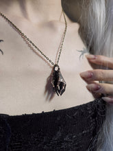 Load image into Gallery viewer, Orb Hands (bronze)