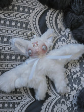 Load image into Gallery viewer, Blind Mousebat