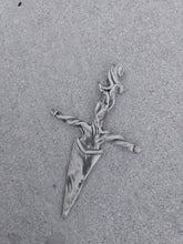 Load image into Gallery viewer, Sand Dagger