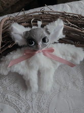 Load image into Gallery viewer, Speckled Cat-Bat