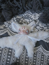 Load image into Gallery viewer, Blind Mousebat
