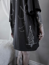 Load image into Gallery viewer, Custom Drop sleeve Tee