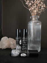 Load image into Gallery viewer, Sulky Eyed Creature