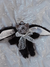 Load image into Gallery viewer, Hypnotized Batling