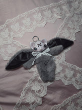Load image into Gallery viewer, Willow Bat