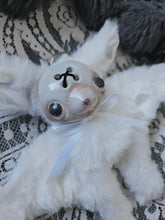 Load image into Gallery viewer, Pale Mousebat