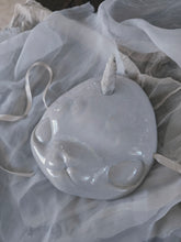 Load image into Gallery viewer, Lavender Filigree Bun Ceramic Meep Mask