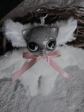 Load image into Gallery viewer, Speckled Cat-Bat