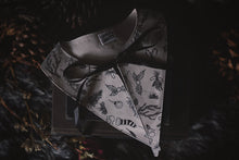 Load image into Gallery viewer, Ghosts in the Snow Collar