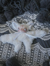 Load image into Gallery viewer, Blind Mousebat
