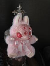 Load image into Gallery viewer, Bunnicula Lameep
