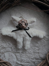Load image into Gallery viewer, Demonita
