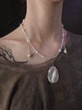 Load image into Gallery viewer, Pearlescent necklace
