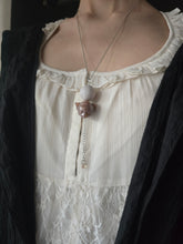 Load image into Gallery viewer, Caramel Cat Pendant
