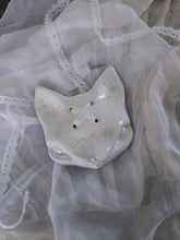 Load image into Gallery viewer, Snow Kitsune Ceramic Meep Mask
