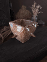 Load image into Gallery viewer, Whimsy spikes box teacup
