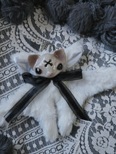Load image into Gallery viewer, Peppermint Bat
