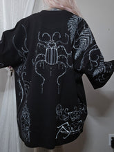 Load image into Gallery viewer, Fern Bug Tee
