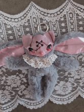 Load image into Gallery viewer, Twilight Batty Meep
