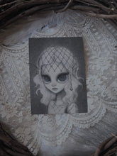 Load image into Gallery viewer, Pearlescent Princess
