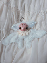 Load image into Gallery viewer, Starburst Fruit-bat
