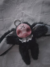 Load image into Gallery viewer, Fleshberry Meep
