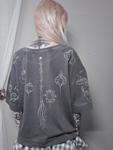 Load image into Gallery viewer, Filigree ribbon crop top
