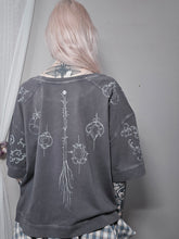 Load image into Gallery viewer, Filigree ribbon crop top
