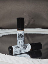 Load image into Gallery viewer, Fog Fairytale roller perfume
