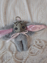 Load image into Gallery viewer, Bearded Dragon Meep
