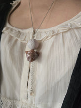 Load image into Gallery viewer, Caramel Cat Pendant
