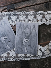 Load image into Gallery viewer, Midieval Swan Queen
