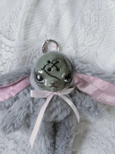 Load image into Gallery viewer, Zom-bunnie
