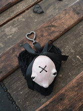 Load image into Gallery viewer, Sleepyhead Meep
