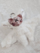 Load image into Gallery viewer, Strawberry-Bat

