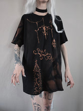 Load image into Gallery viewer, Lanterns Tee
