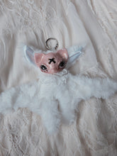 Load image into Gallery viewer, Peppermint-bat
