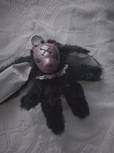 Load image into Gallery viewer, CapyBara Meep
