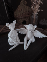 Load image into Gallery viewer, Porcelain Velveteen Pig
